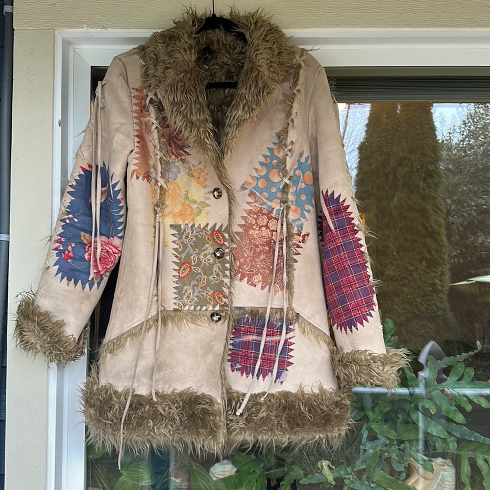 Unique faux suede Lapis jacket has the trendy Boho vibe you’re looking for.